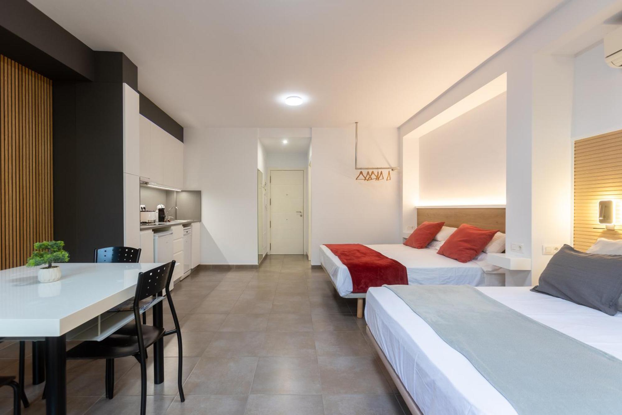 Apartamentos Enfrente Del Museo Dali Figueres  Buitenkant foto