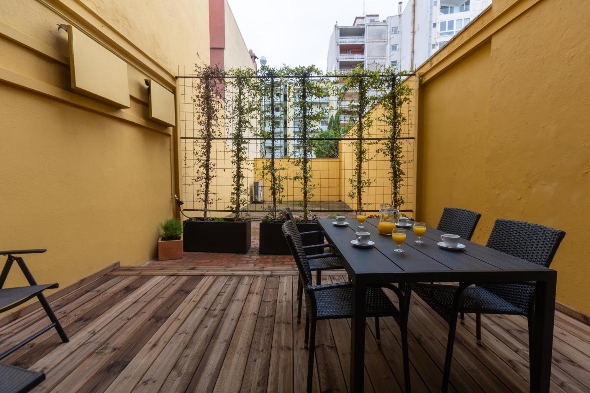 Apartamentos Enfrente Del Museo Dali Figueres  Kamer foto
